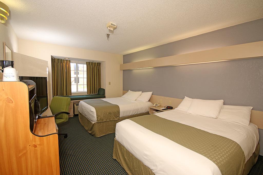 Microtel Inn & Suites By Wyndham Statesville Zewnętrze zdjęcie