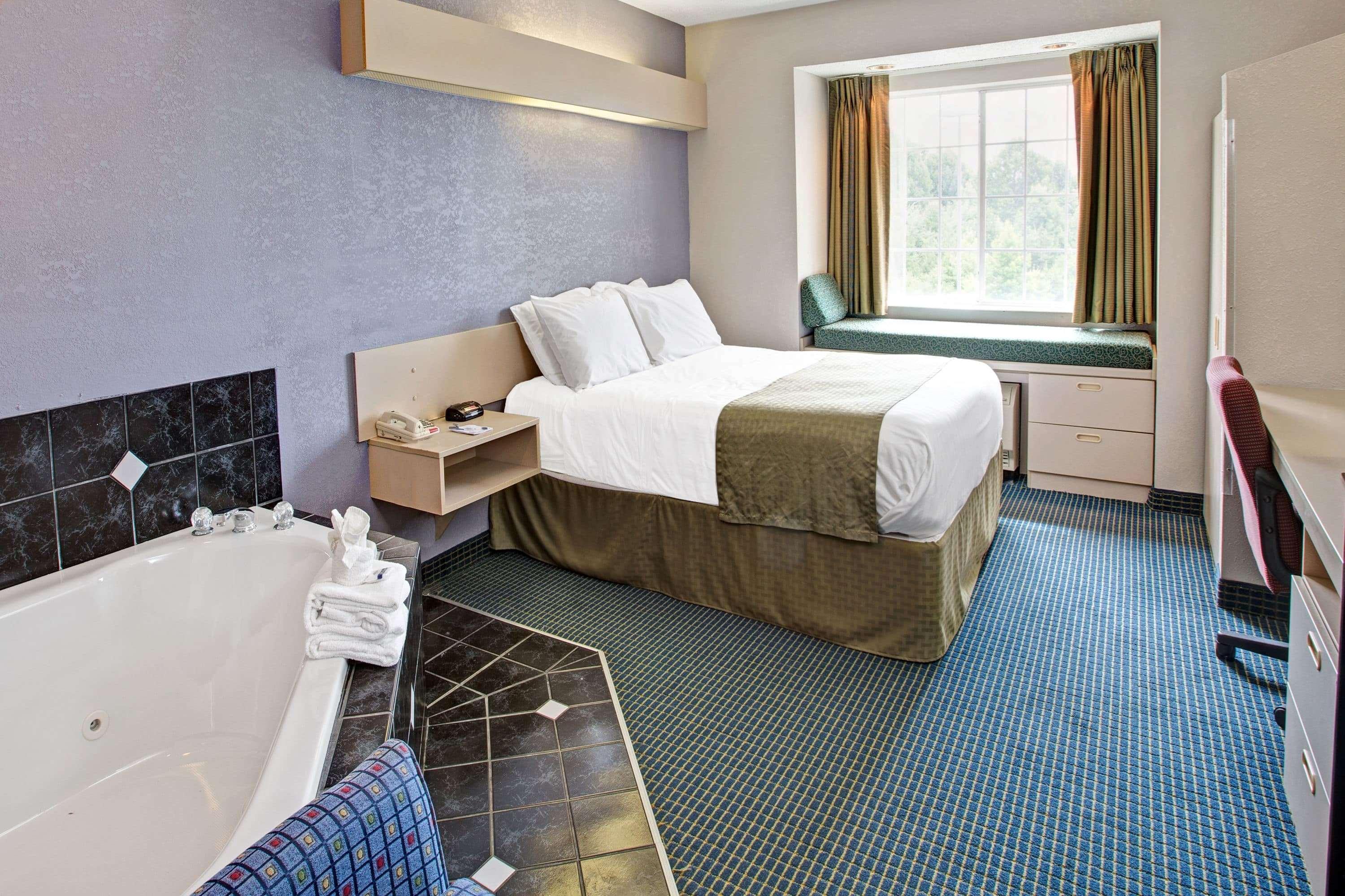 Microtel Inn & Suites By Wyndham Statesville Zewnętrze zdjęcie