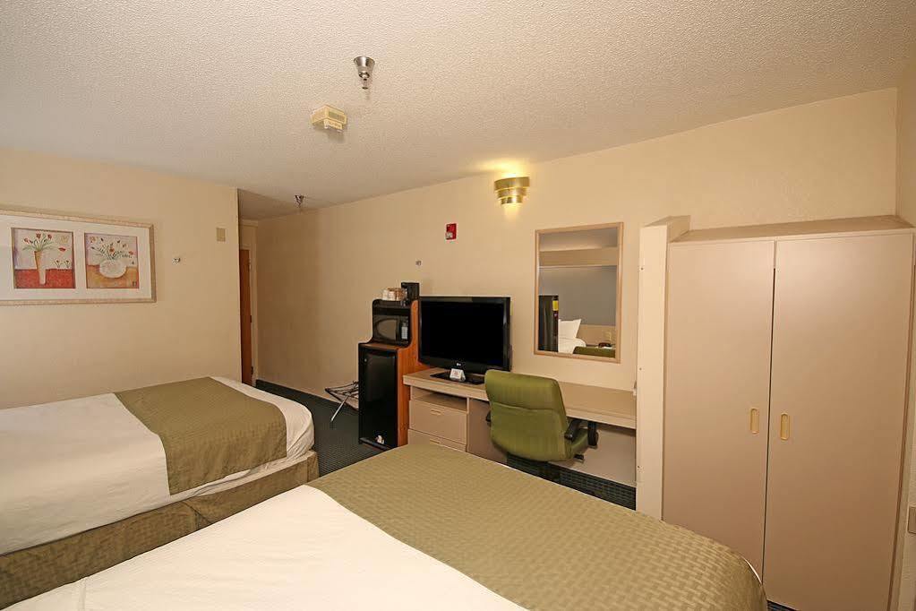Microtel Inn & Suites By Wyndham Statesville Zewnętrze zdjęcie